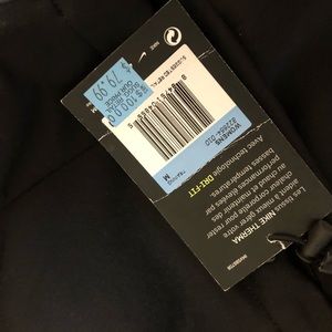 Women’s Nike dry fit sweater